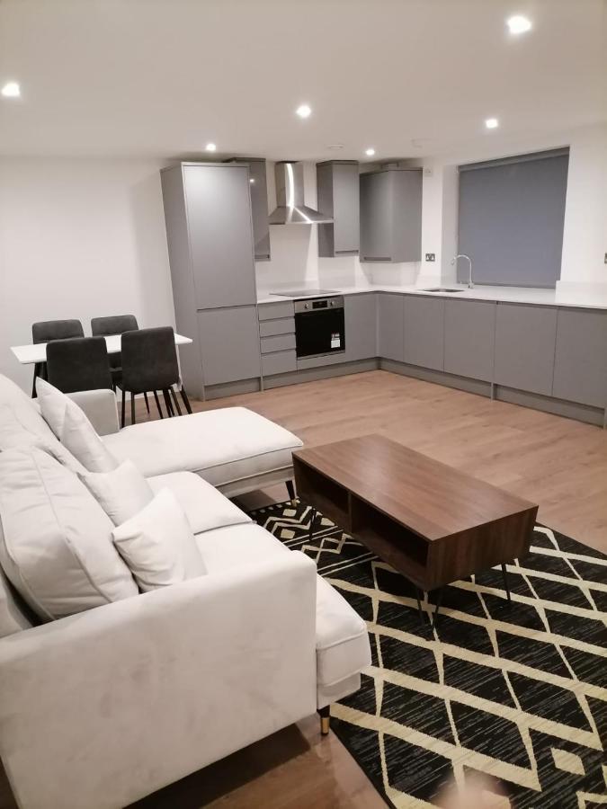 Stunning Rooms By Nine Elms Station 런던 외부 사진