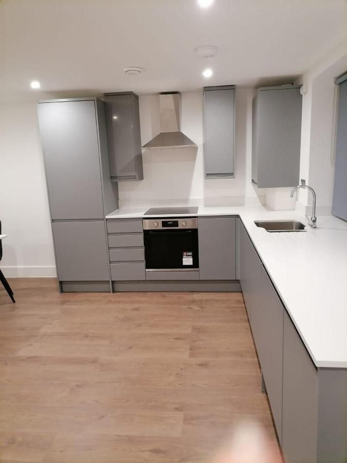 Stunning Rooms By Nine Elms Station 런던 외부 사진