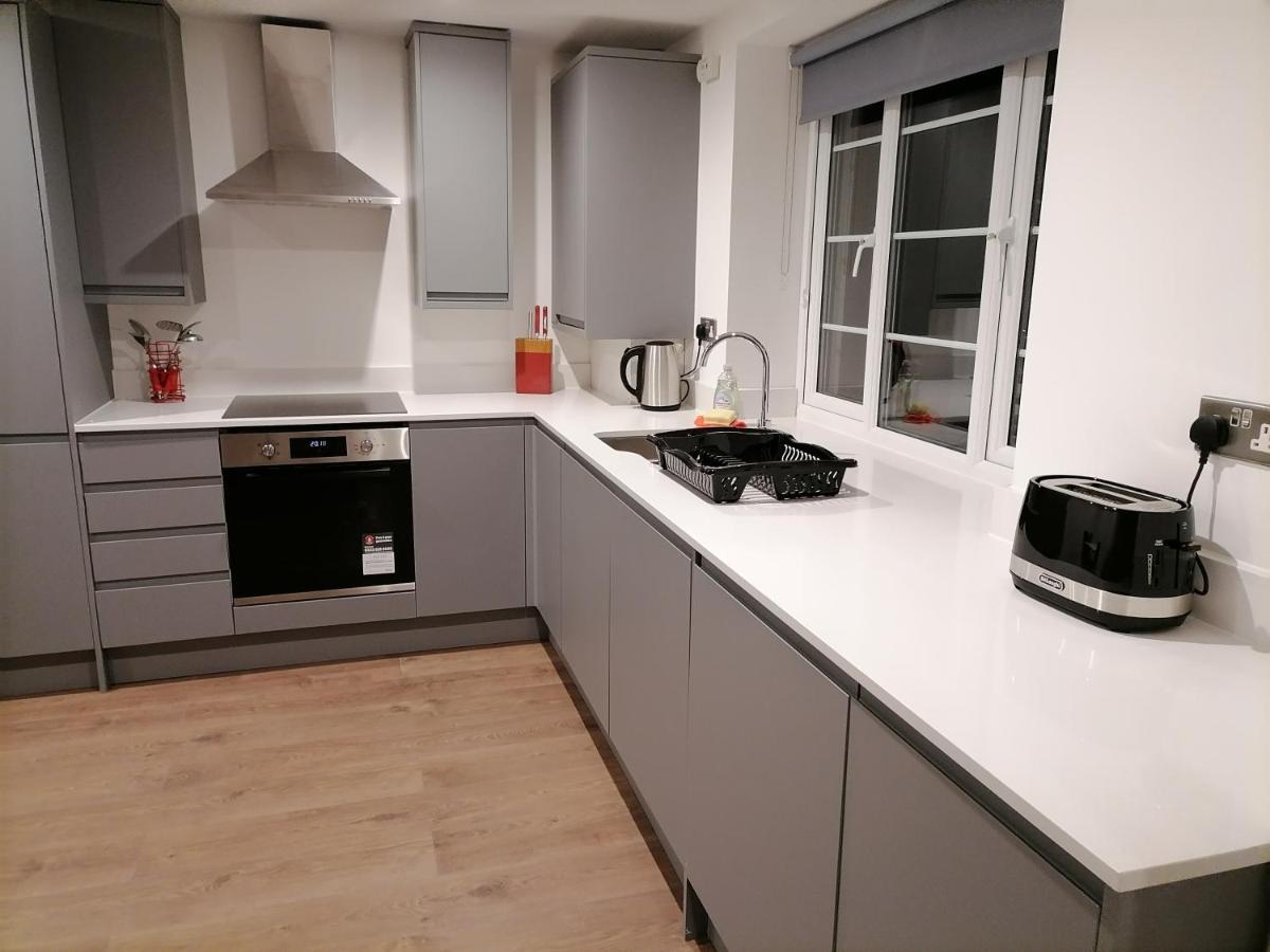 Stunning Rooms By Nine Elms Station 런던 외부 사진