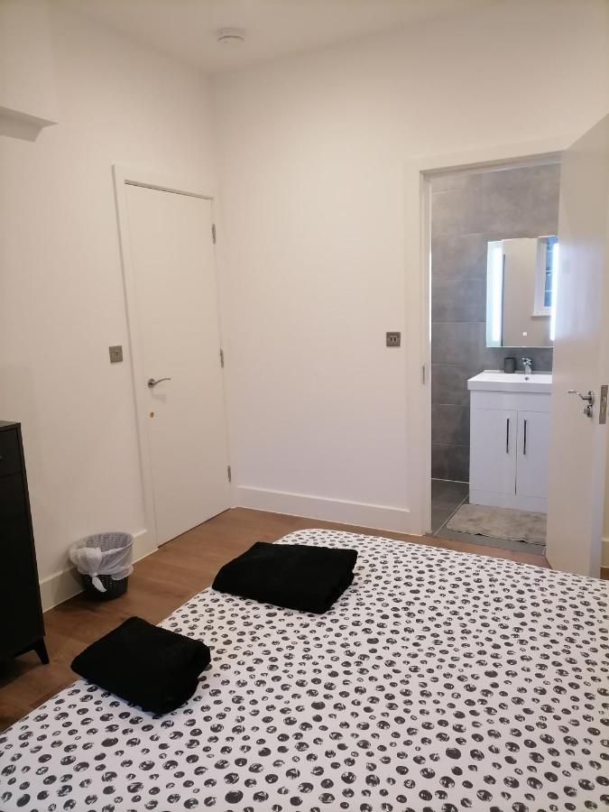 Stunning Rooms By Nine Elms Station 런던 외부 사진