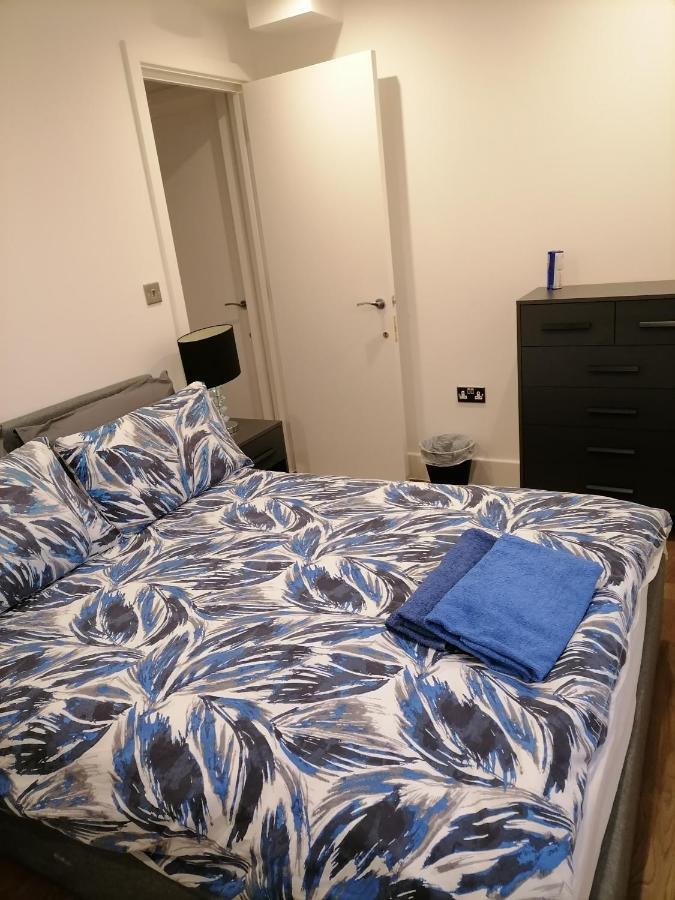 Stunning Rooms By Nine Elms Station 런던 외부 사진