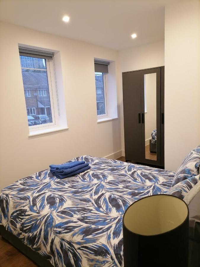 Stunning Rooms By Nine Elms Station 런던 외부 사진