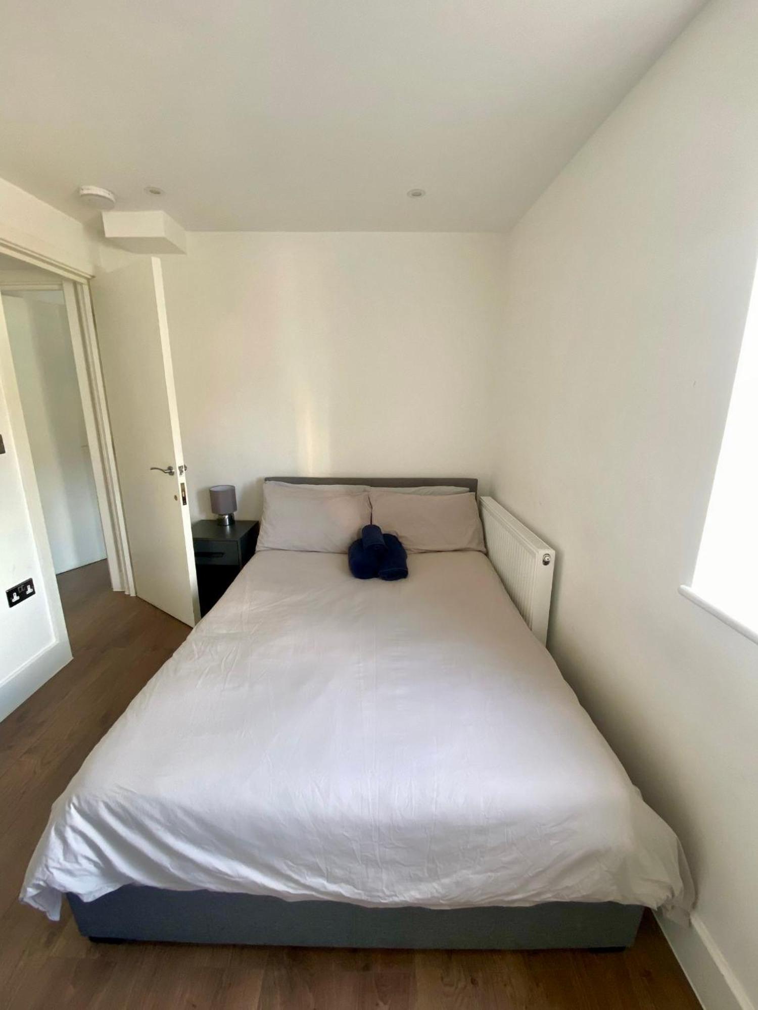 Stunning Rooms By Nine Elms Station 런던 외부 사진